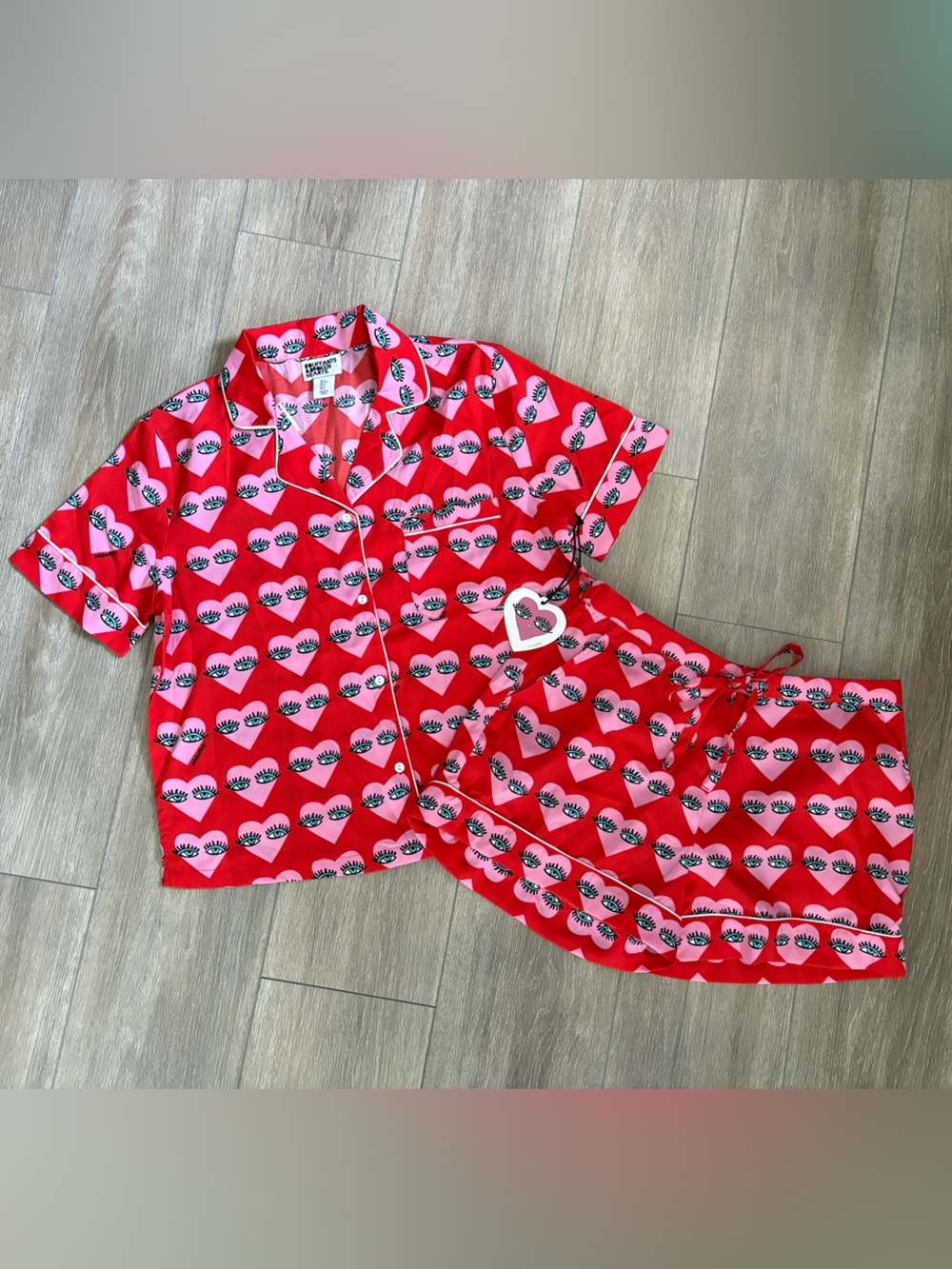 [BOUFFANTS & BROKEN HEARTS] Pajama Set Heart Eyes NWT
